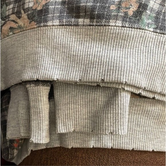 American Rag Crewneck Sweatshirt Size Medium - Picture 5 of 5